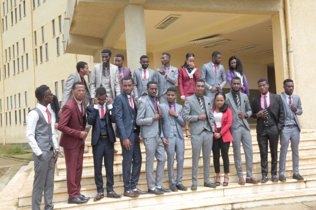 Salale University would like to congratulate its Graduates of 2013 E.C