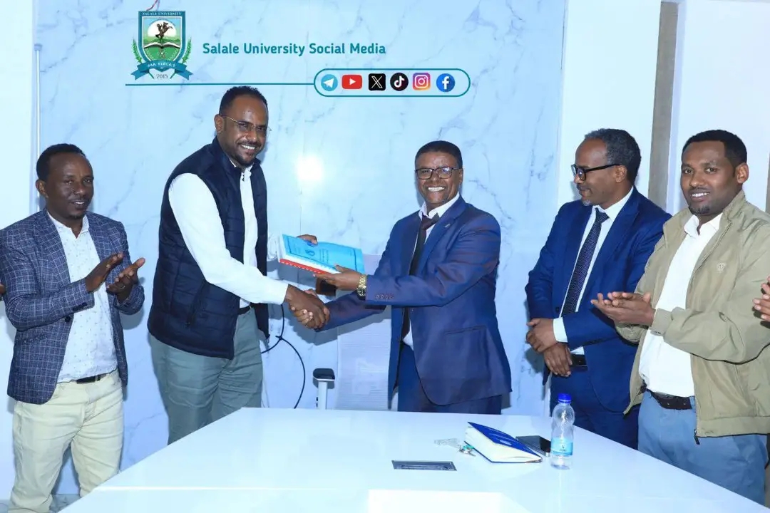 Karoorri  Biizinasii Tarsiimawaan hayyoota Yuunivarsiitii Salaaleetiin qophaa’e hojii qabatamaatti akka galamuuf qooda-fudattoota waliin  wal-harkaa fuudhinsi taasifame.