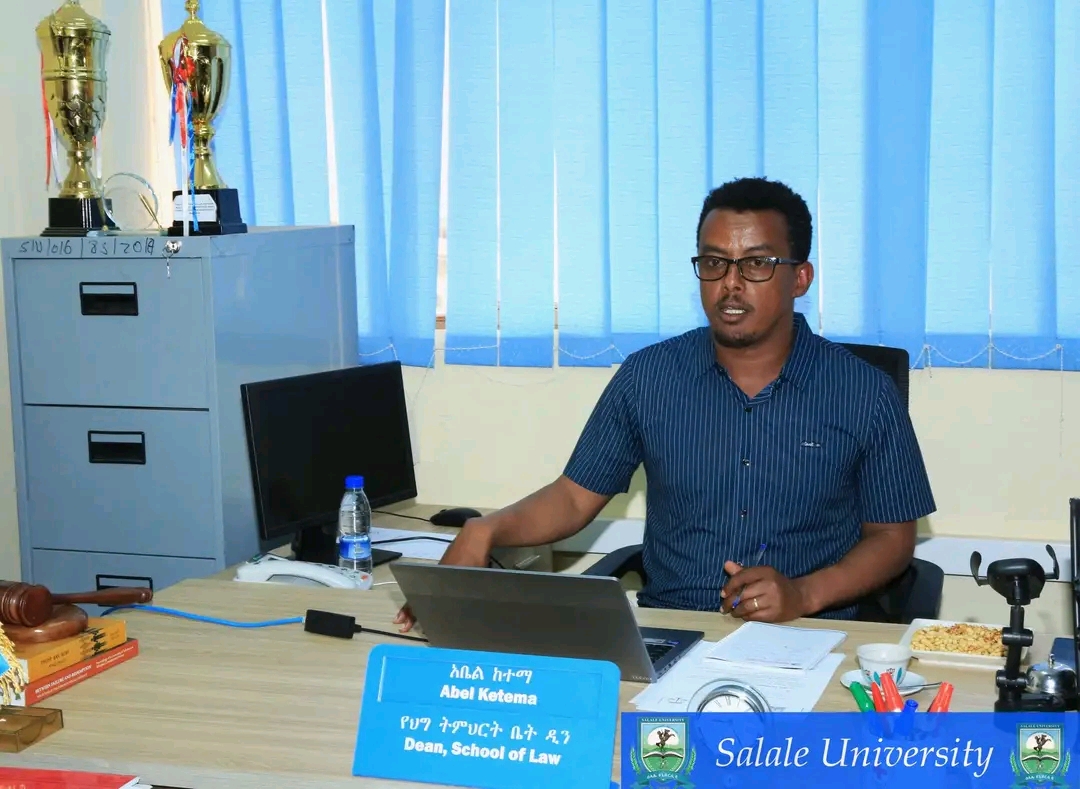 Manni Barumsaa Seeraa Yuunivarsiitii Salaalee raawwii tajaajila hawaasaa kurmaana 2ffaa gamaggamuun, kallattii hojiiwwan fuulduraa irratti qooda fudhattoota waliin marii taasiise.