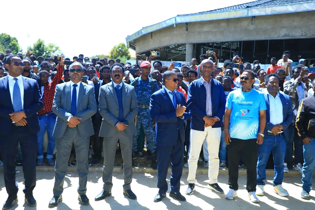 Yuunivarsiitii Salaaleetti jila Ispoortii feestivaala ispoortii Yuunivarsiitiiwwan Itoophiyaa irratti hirmaachaa tureef simannaa ho'aan taasifame.