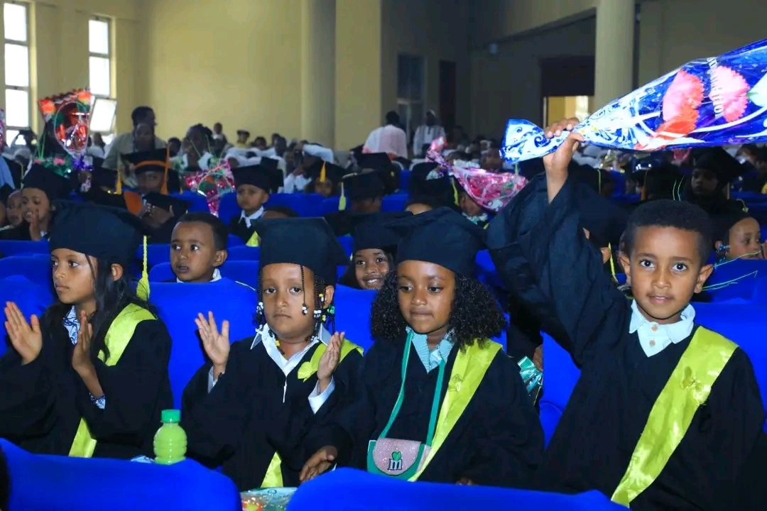 Ayyaanni Maatiifi Eebbi Barattootaa bu'uura boruu Mana Barumsaa  Moodeelii Koominiitii  Yuunivarsiitii Salaalee  Kabajame.