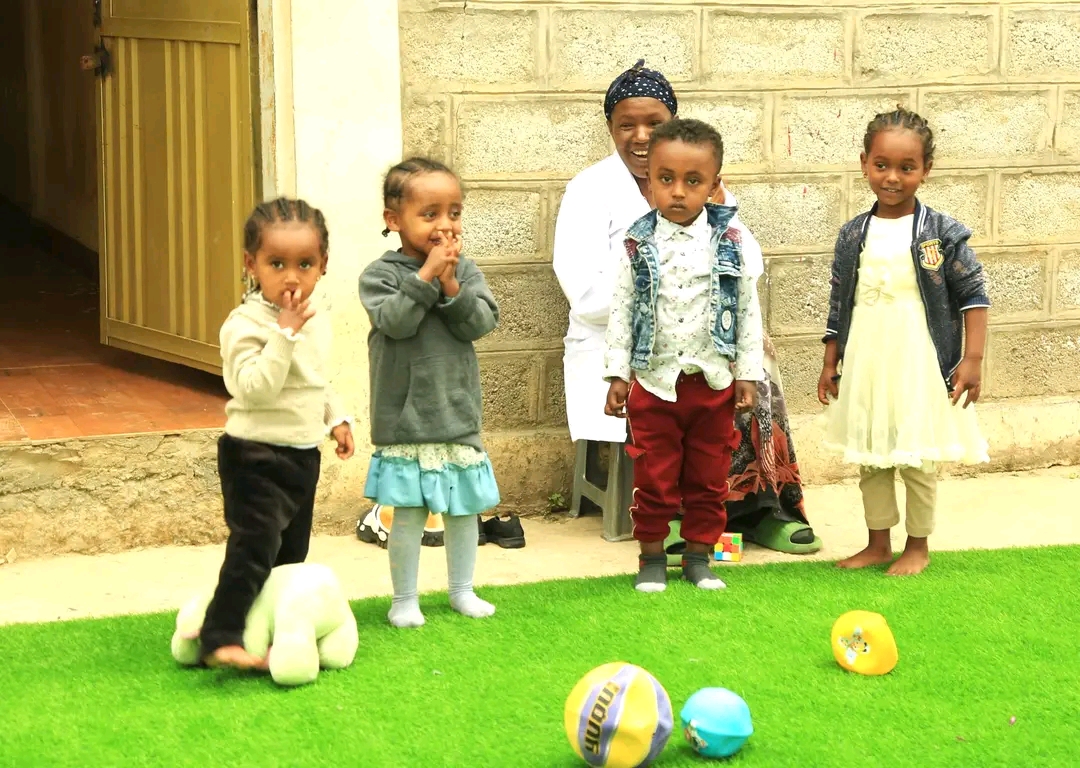 Giddugalli Olmaa Daa'immanii Hojjettoota Yuunivarsiitii Salaalee Tajaajila Kennuu Eegale.